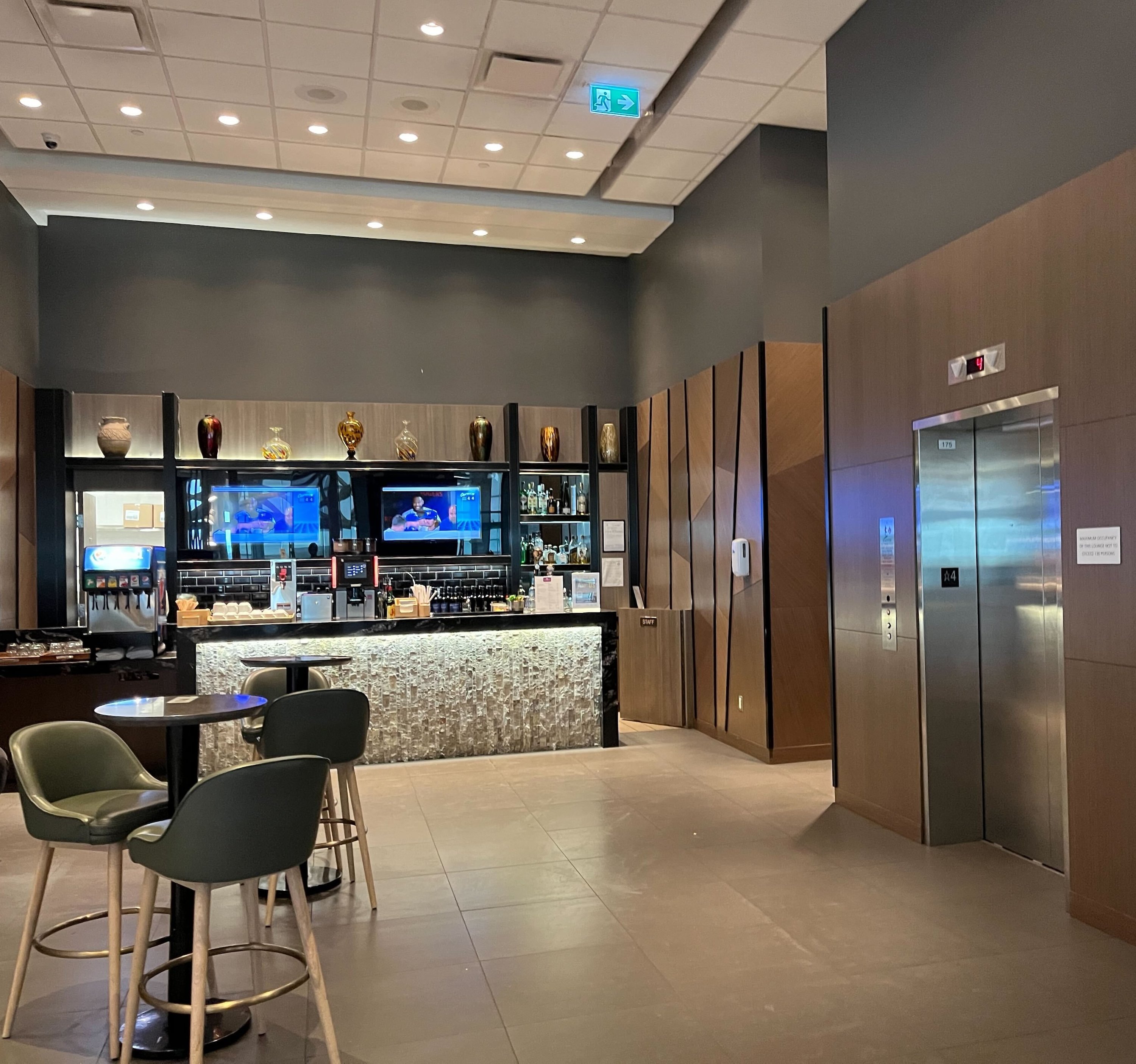 Plaza Premium Lounge (Domestic Gate B15), foto 2