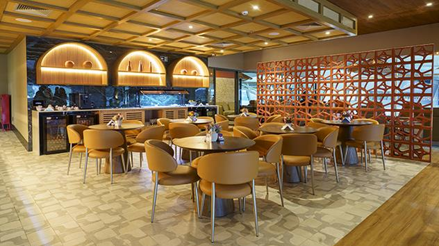 W Premium Lounge, photo 3
