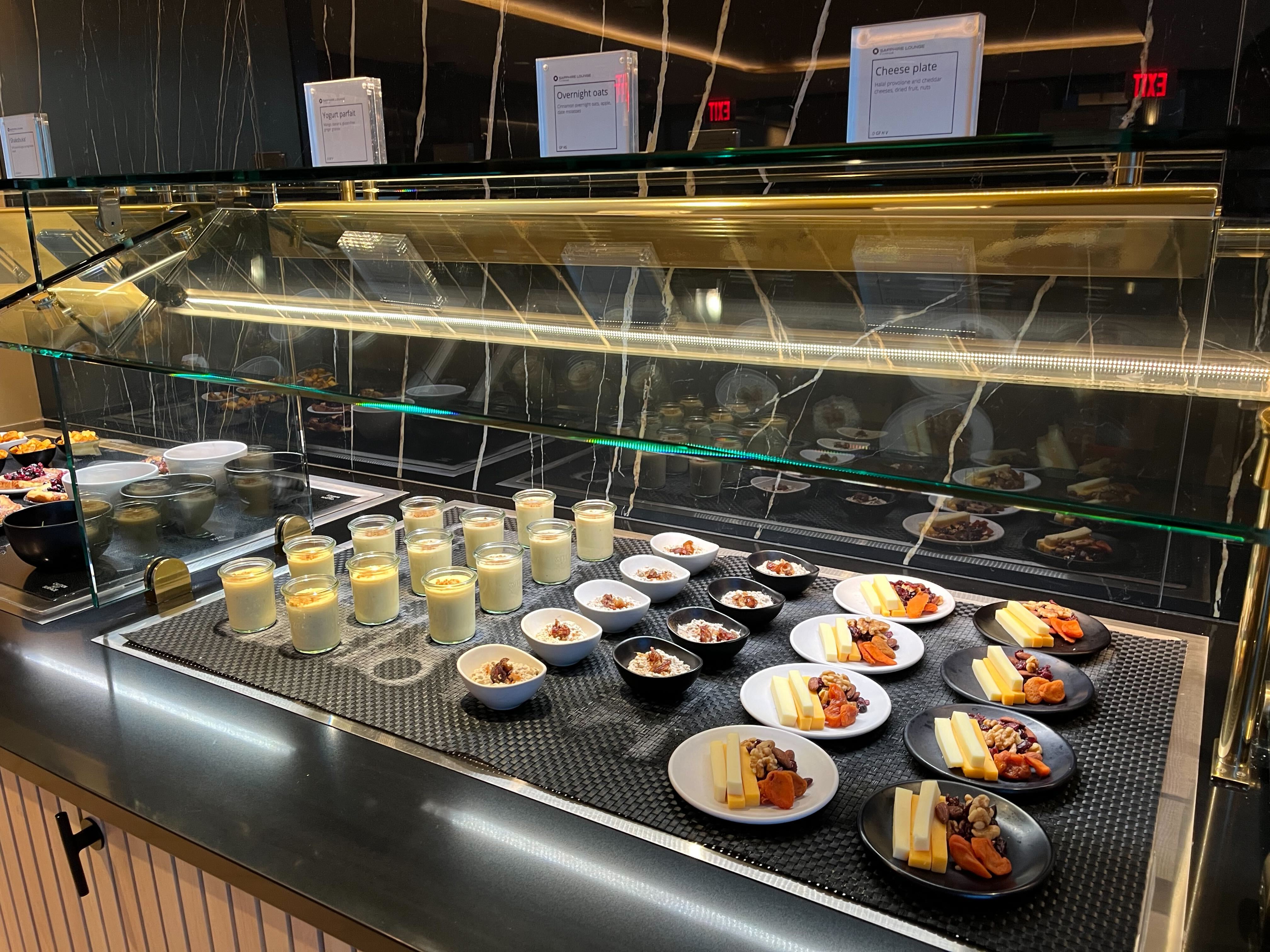Etihad Airways Lounge (Chase Sapphire Lounge by The Club), photo 12