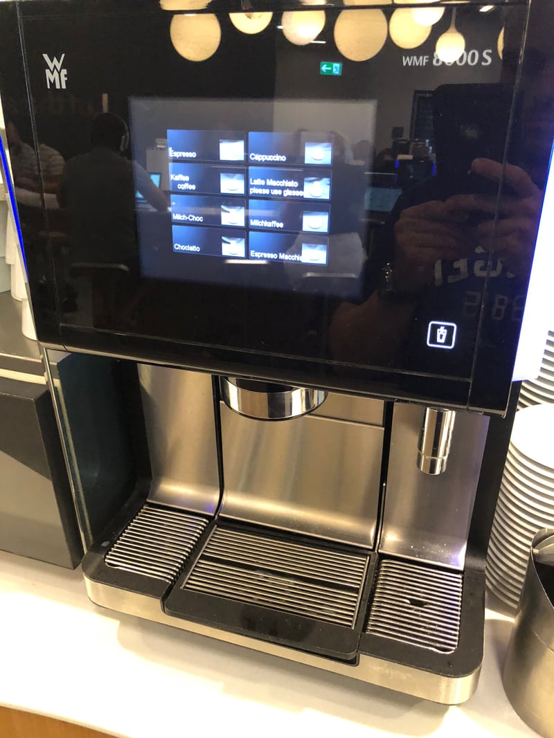 Lufthansa Business Lounge (Schengen, Gate A13), photo 10