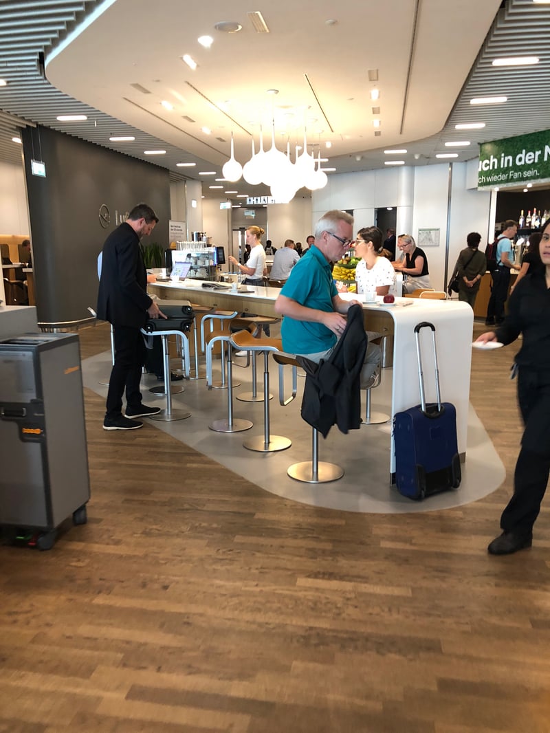 Lufthansa Business Lounge (Schengen, Gate A13), photo 11