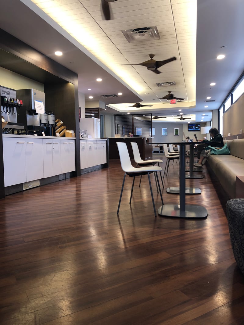 Hawaiian Airlines Premier Club Lounge (North), photo 6