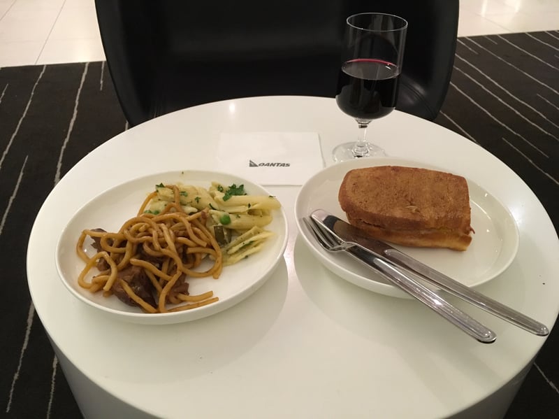 Qantas Airways International Business Lounge, photo 8