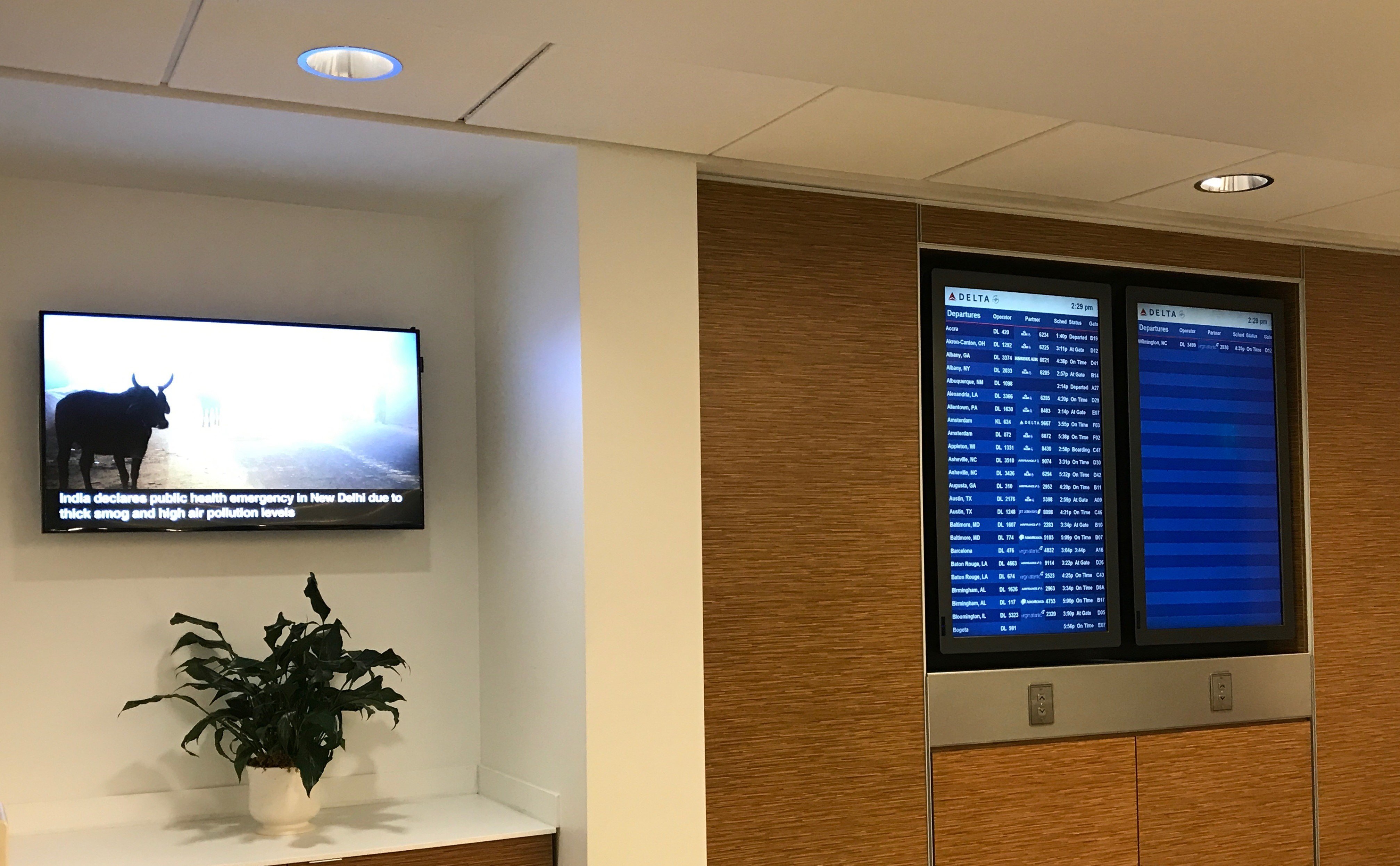 Delta Air Lines Delta Sky Club (Gate D27), photo 5