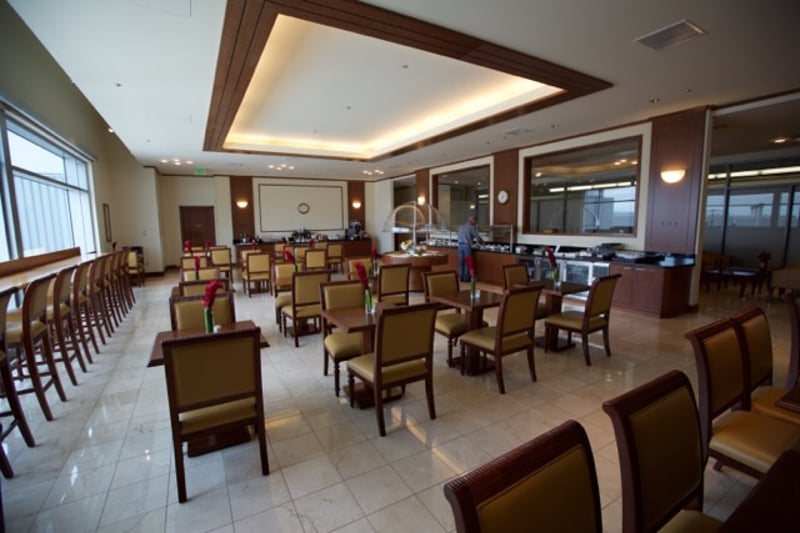 The Emirates Lounge, photo 7