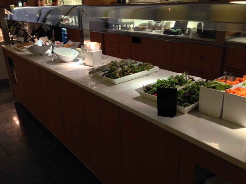 Air Canada Maple Leaf Lounge, photo 6
