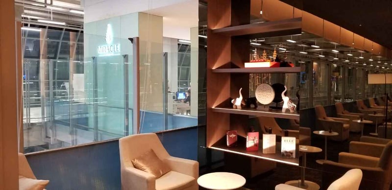 Miracle First Class Lounge, foto 4