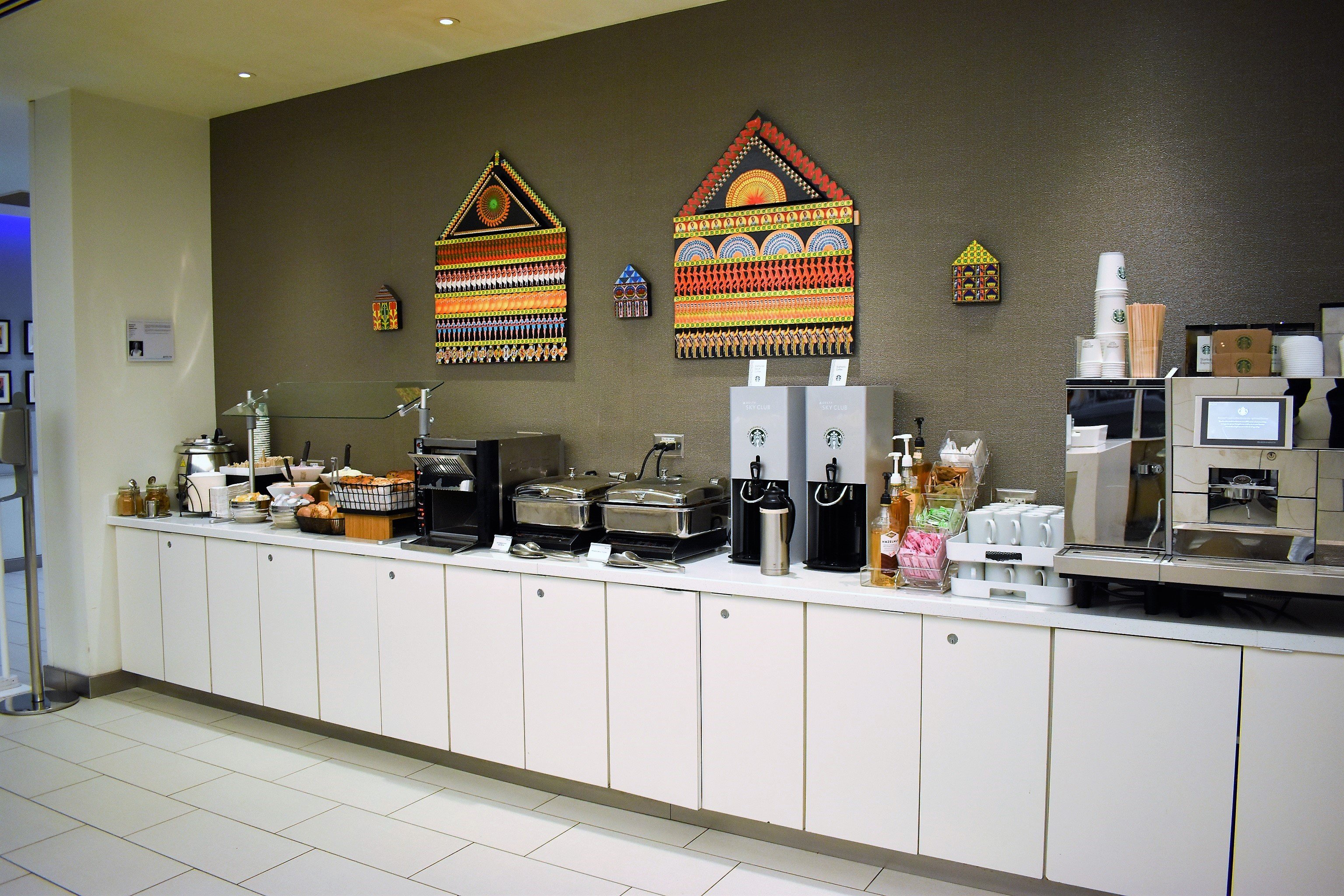 Delta Air Lines Delta Sky Club, photo 5