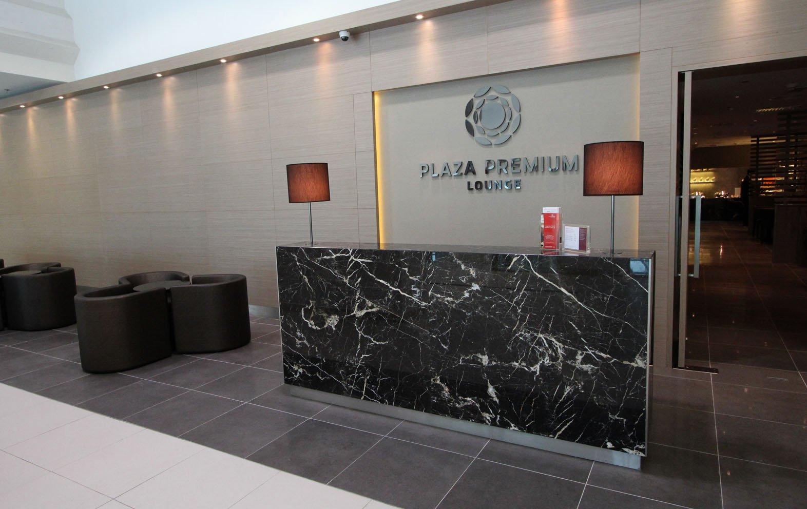 Plaza Premium Lounge (International Departures), photo 3