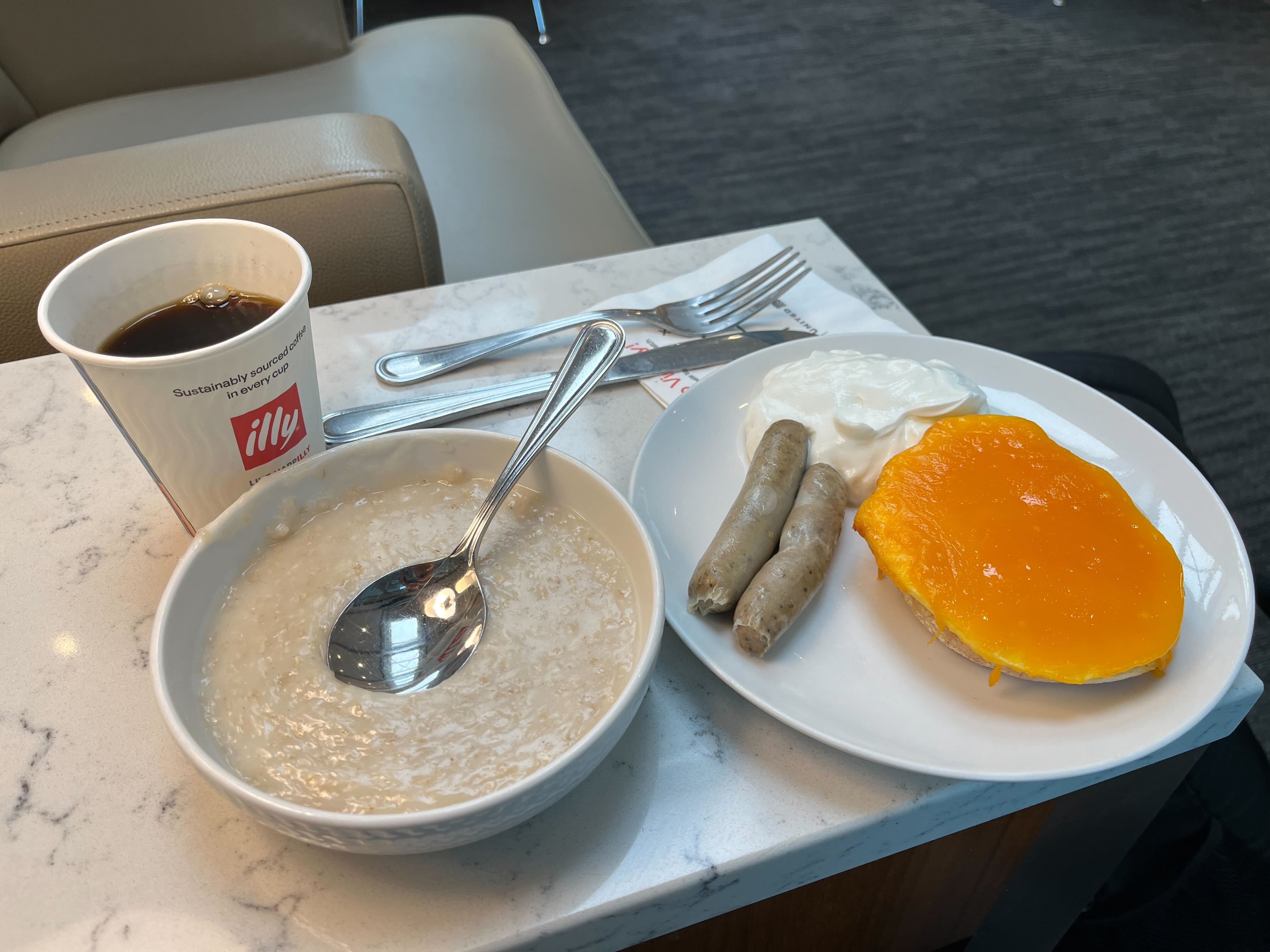 United Airlines United Club (Gate B6), foto 12