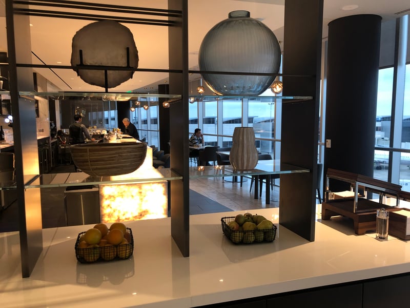 United Airlines Polaris Lounge, foto 3