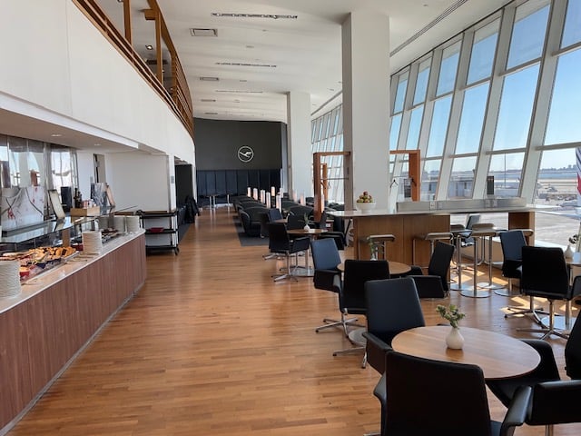 Lufthansa Senator Lounge, photo 3