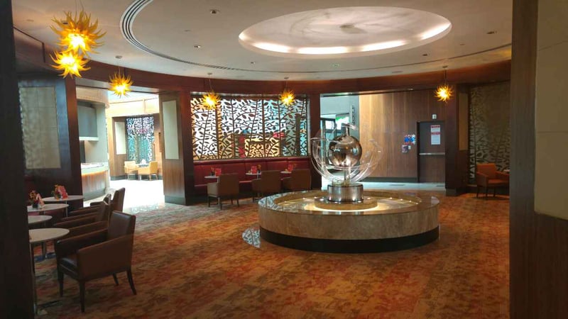 The Emirates Business Class Lounge, photo 12