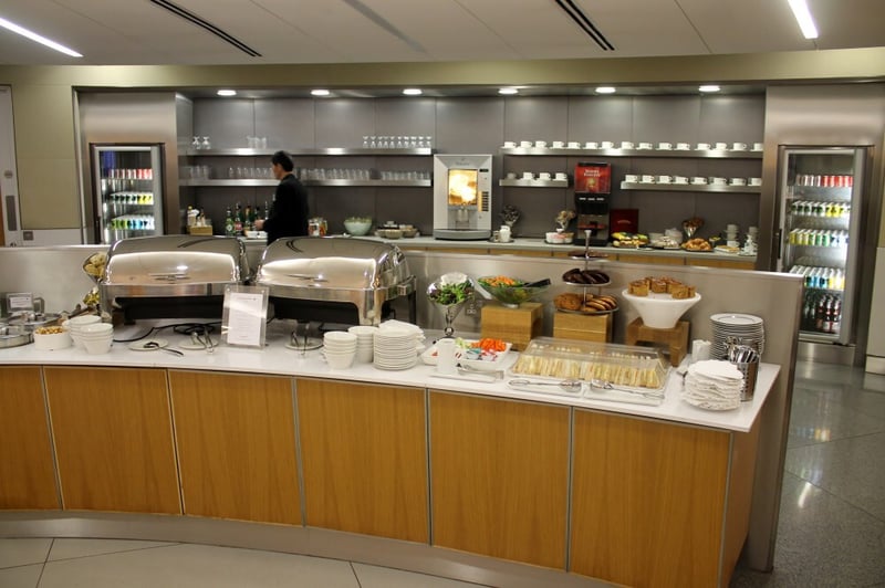 American Airlines Admirals Club, photo 9