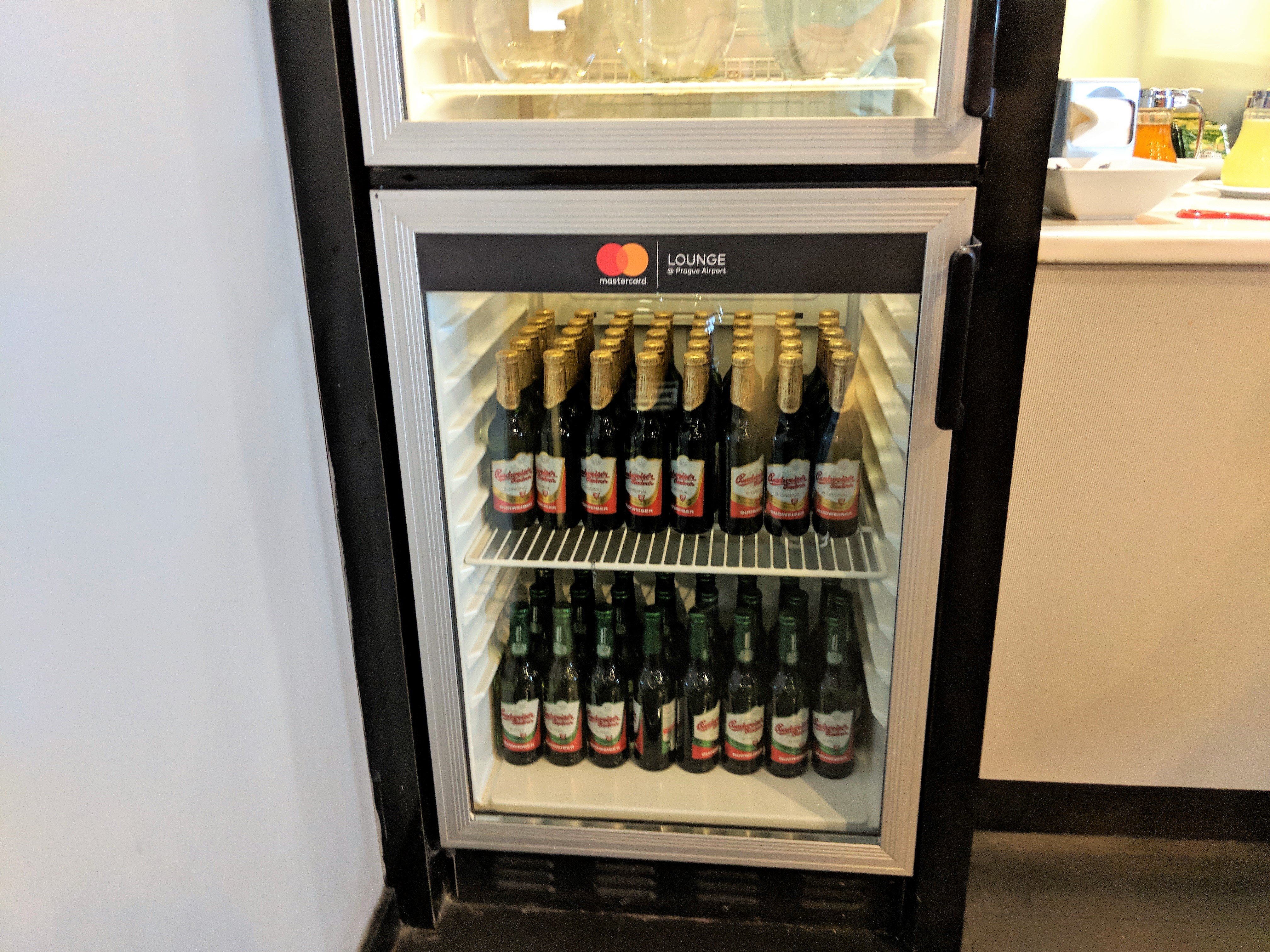 Mastercard Lounge (Temporarily Closed), photo 11