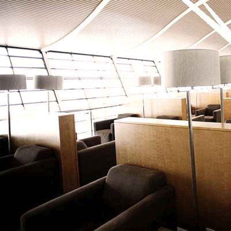 First Class Lounge (No.69), photo 4