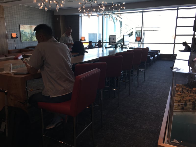 Air Canada Maple Leaf Lounge, photo 5