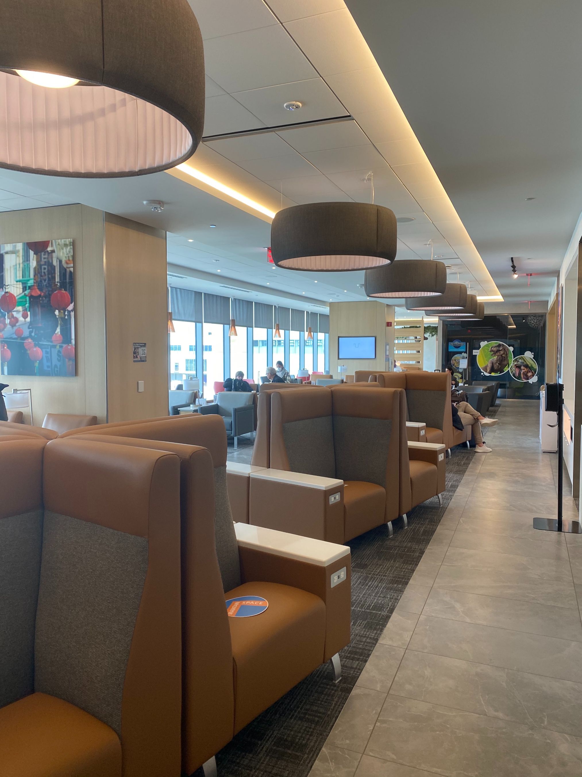 American Airlines Admirals Club, foto 4