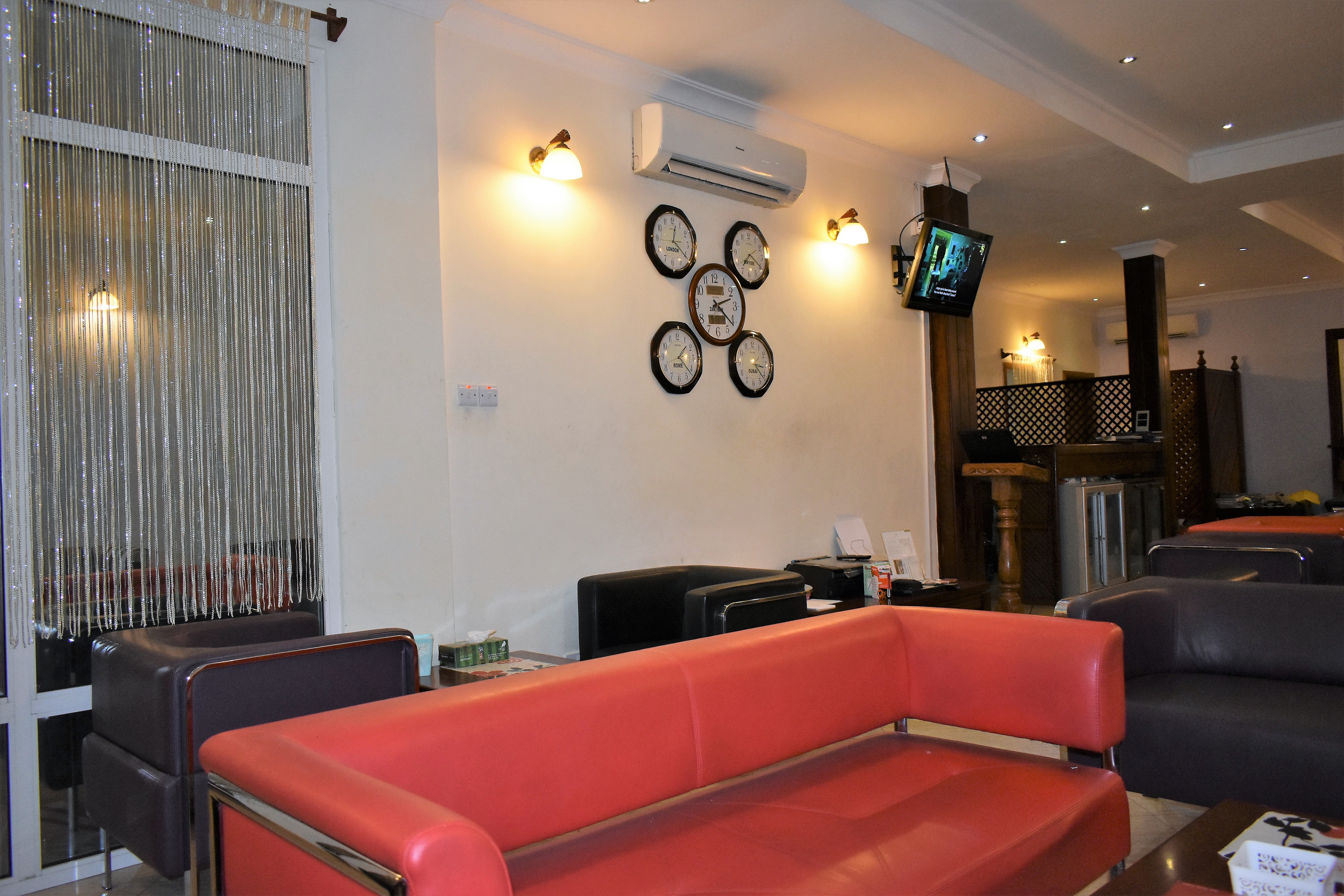 Paradise Arrival Business Lounge, photo 2
