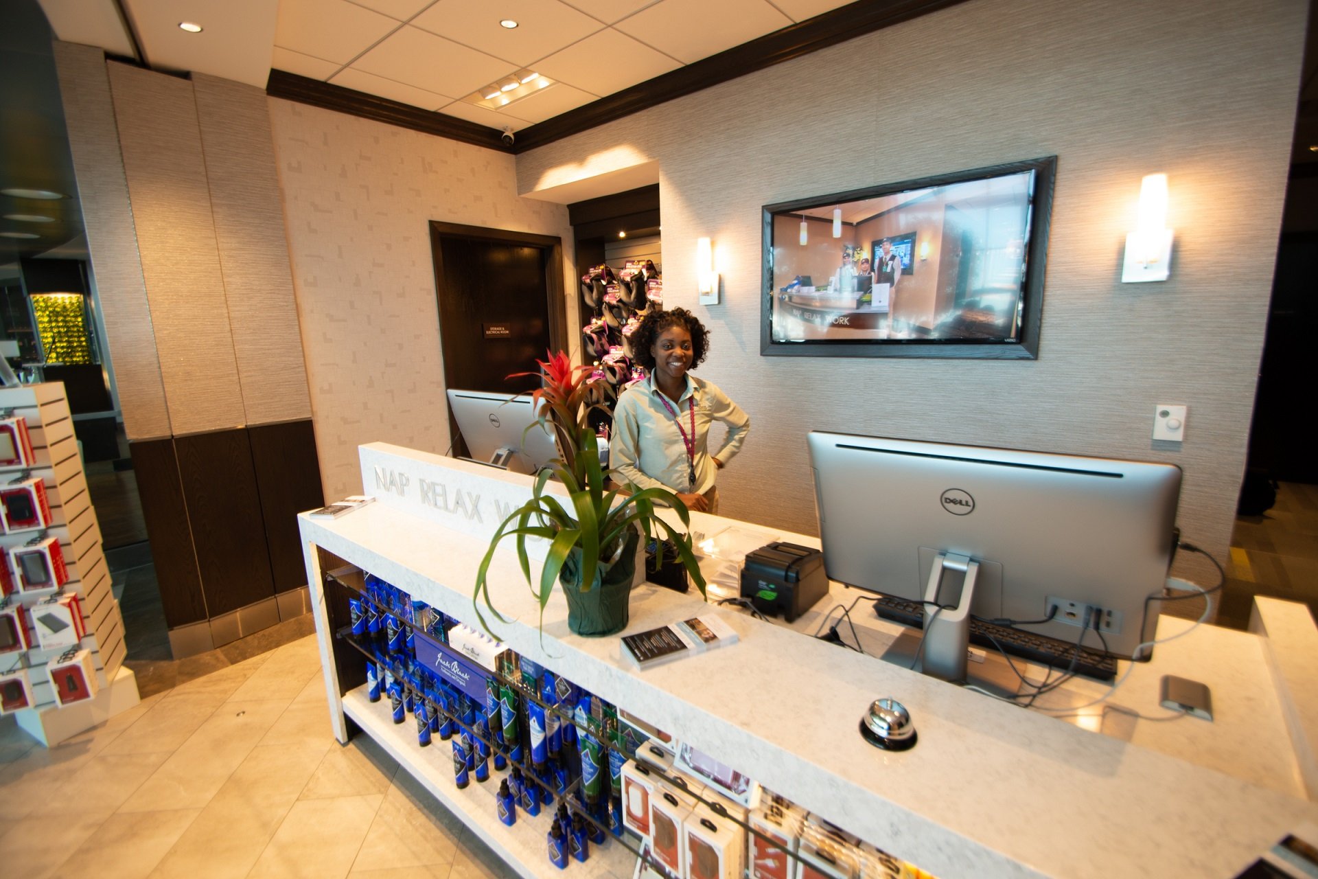 Minute Suites (Main Atrium), photo 6