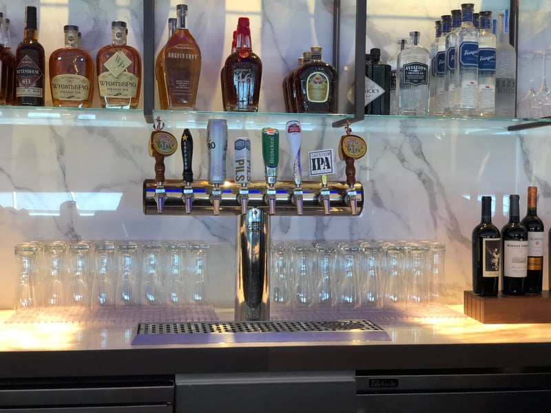 United Airlines Polaris Lounge, foto 7