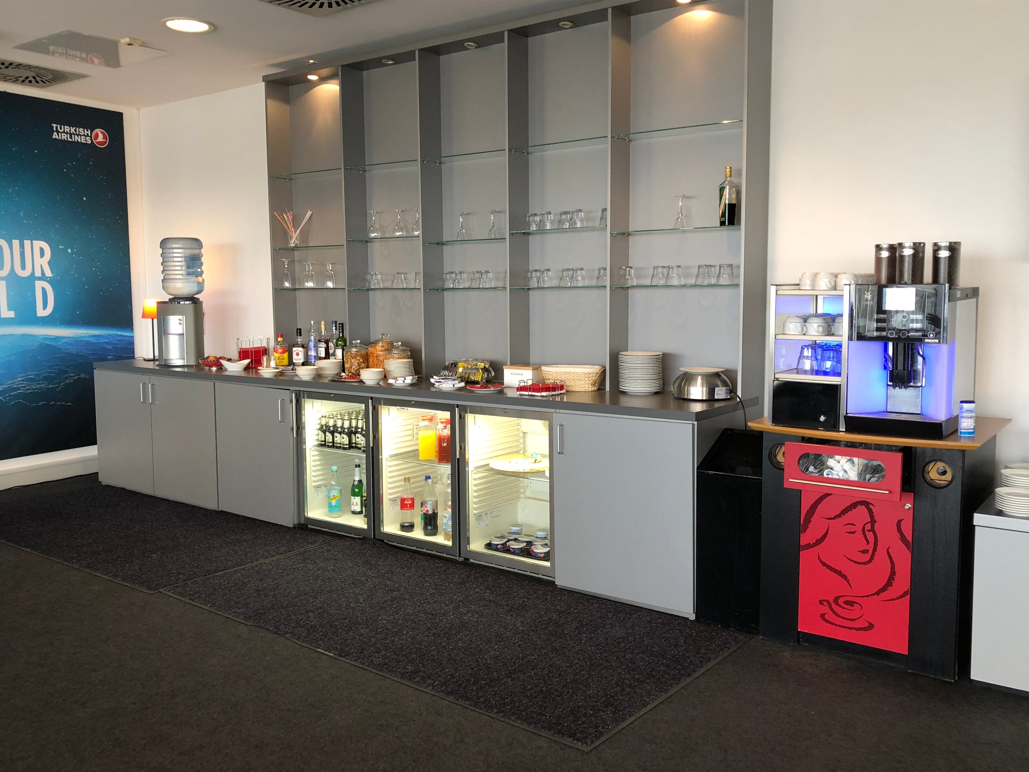 Karl-Jatho Lounge, photo 1