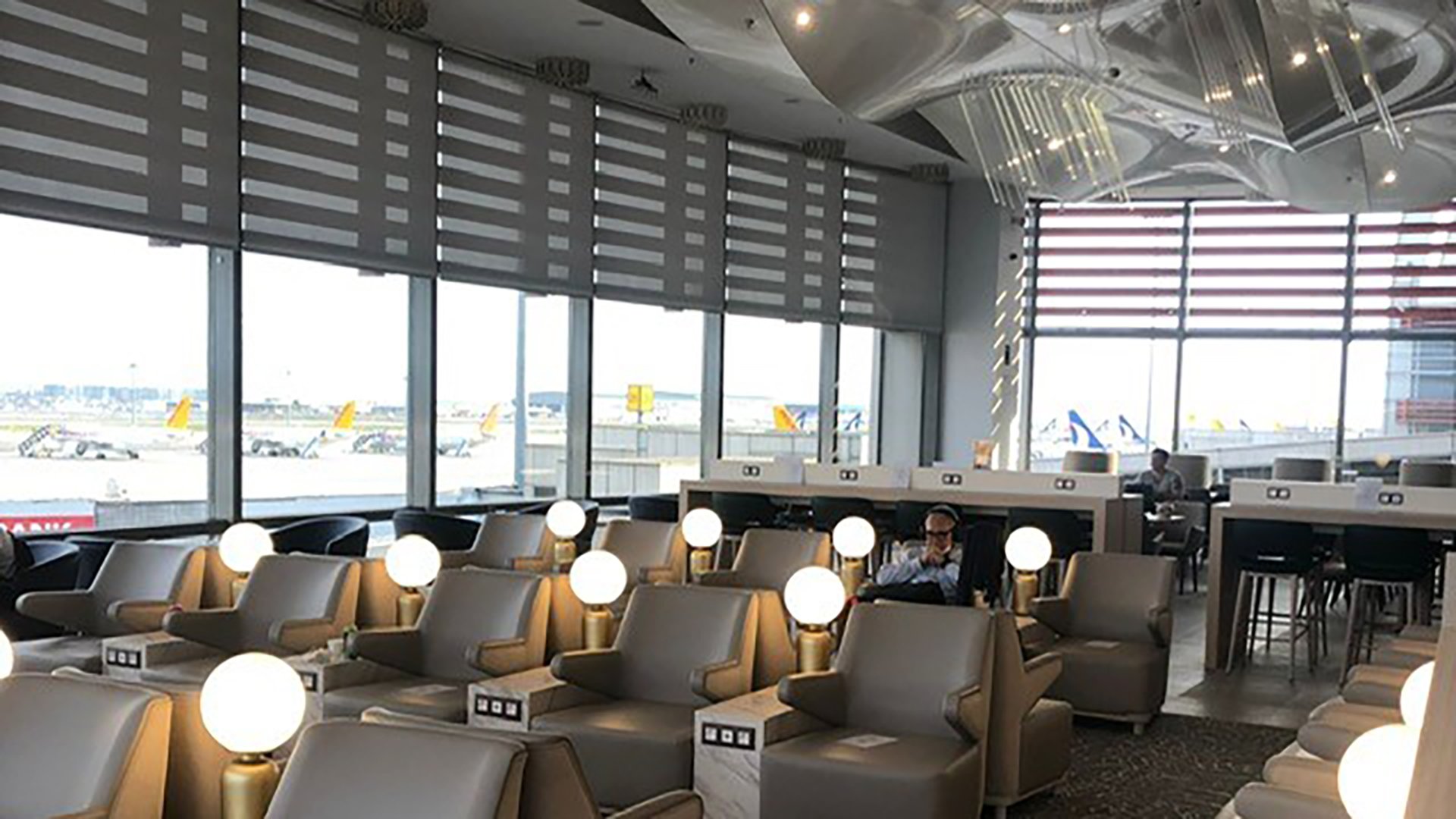 Plaza Premium Lounge (Domestic Departures), photo 2