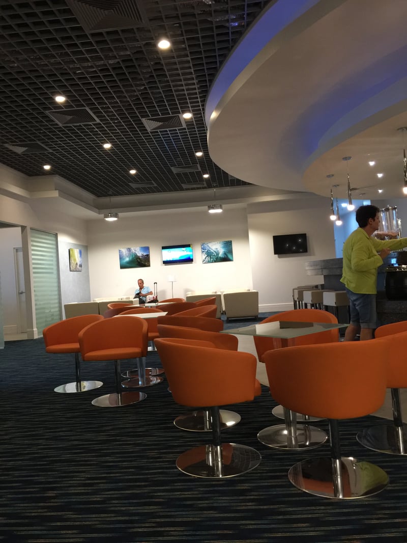 International VIP Lounge (Gate 8), photo 9