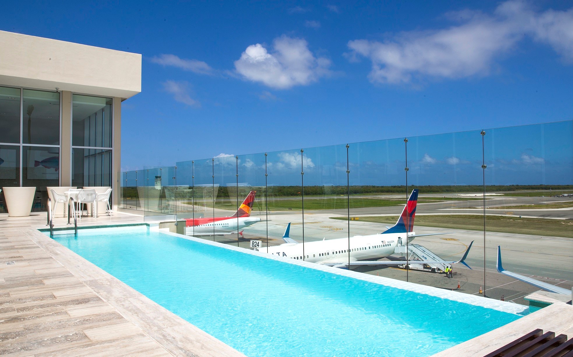 VIP Lounge (Departures), foto 10
