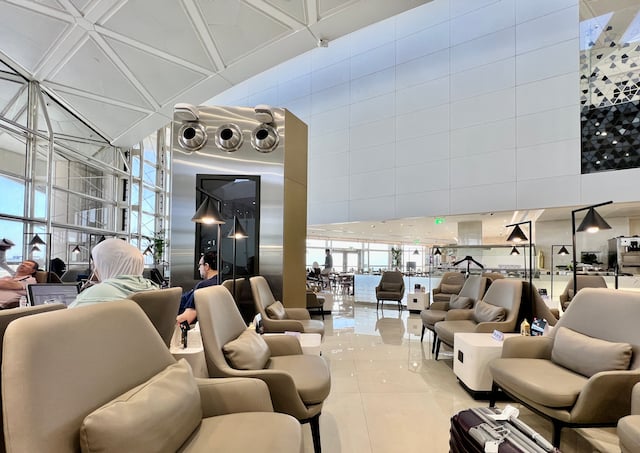 Saudia Al-Fursan Golden Lounge (International), photo 11