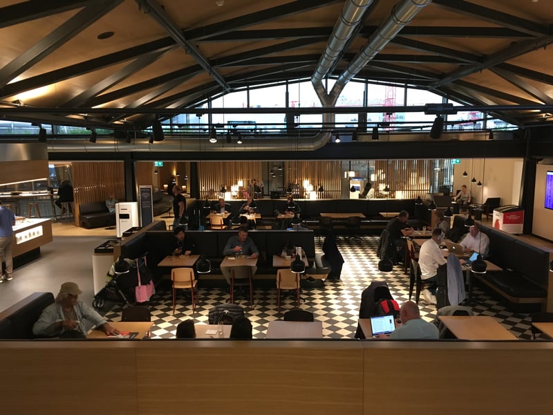 SWISS Senator Lounge, photo 4