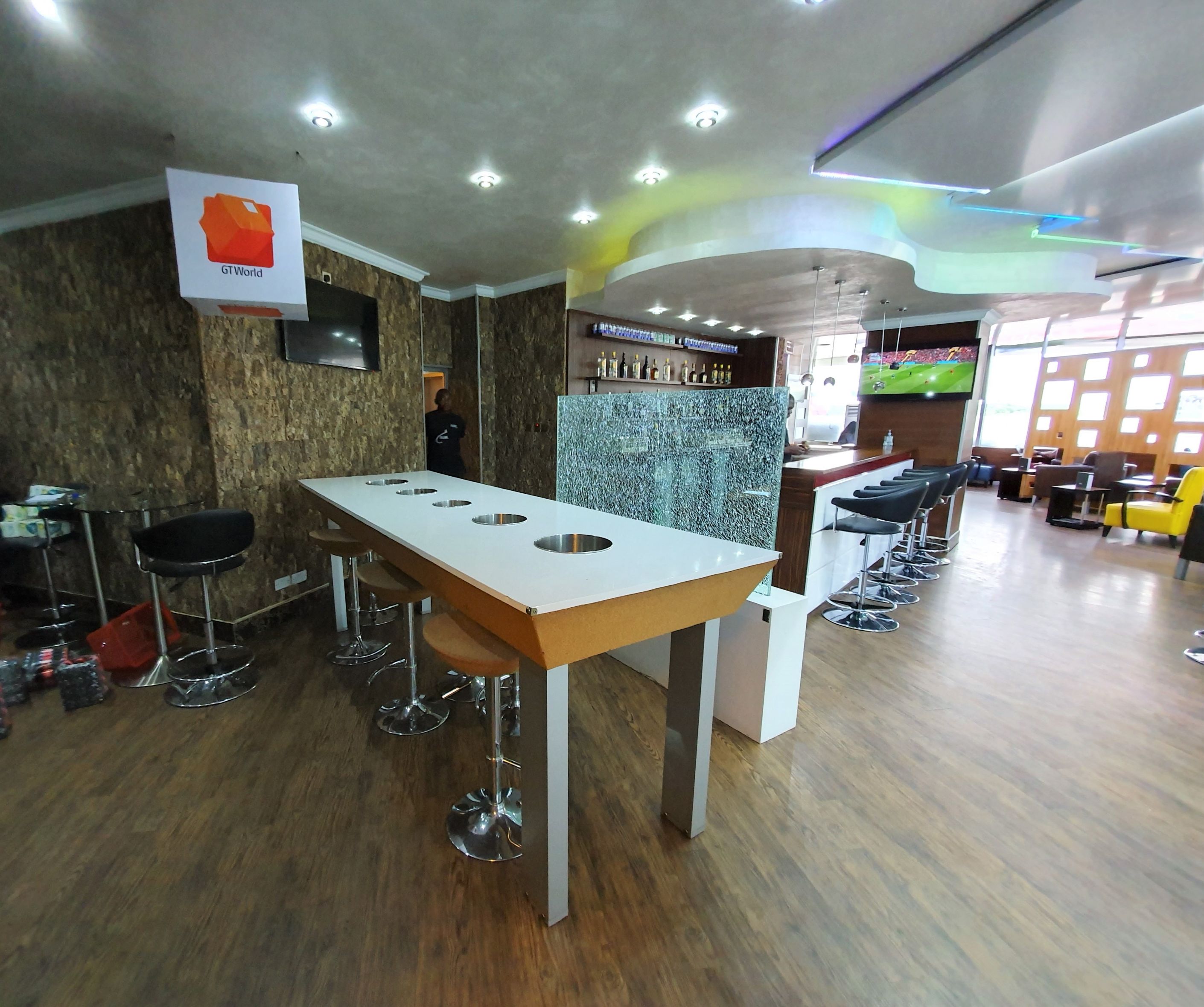 The Oasis Lounge, foto 4