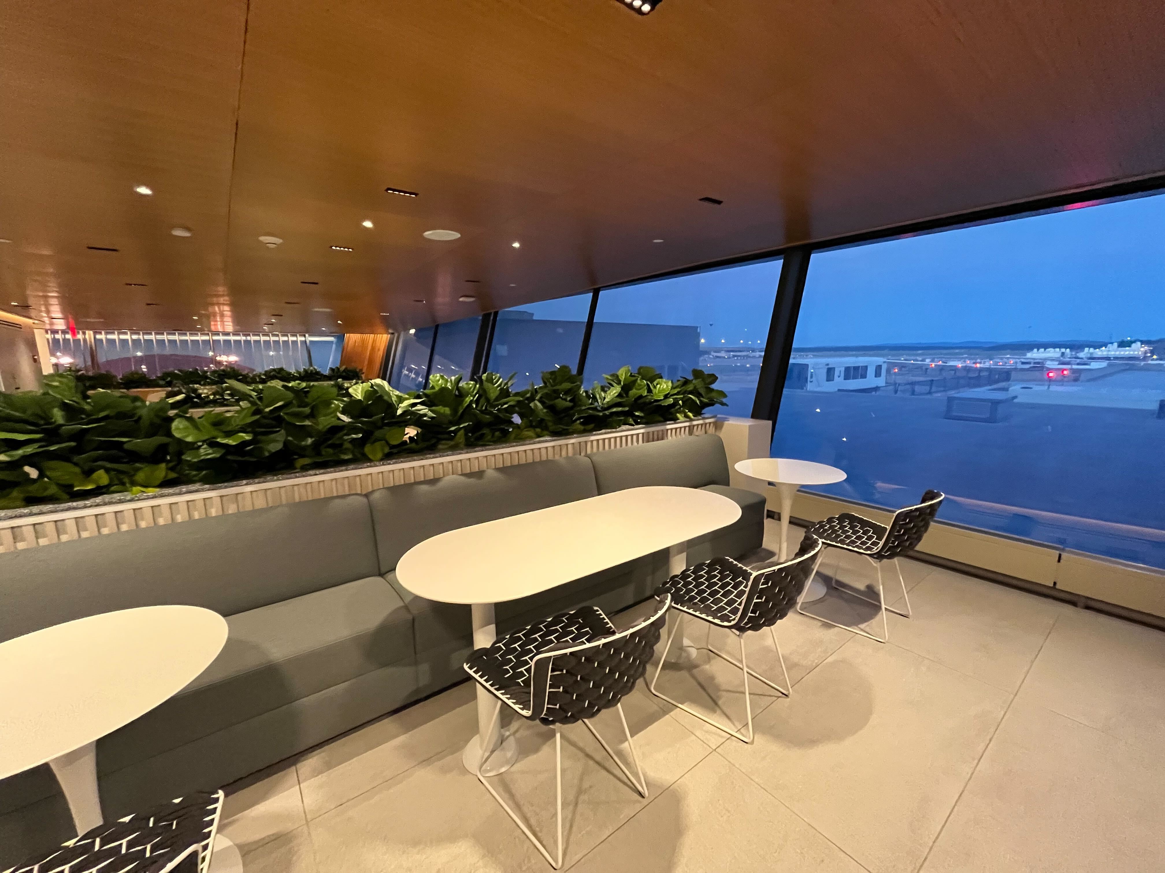 Capital One Lounge, foto 10