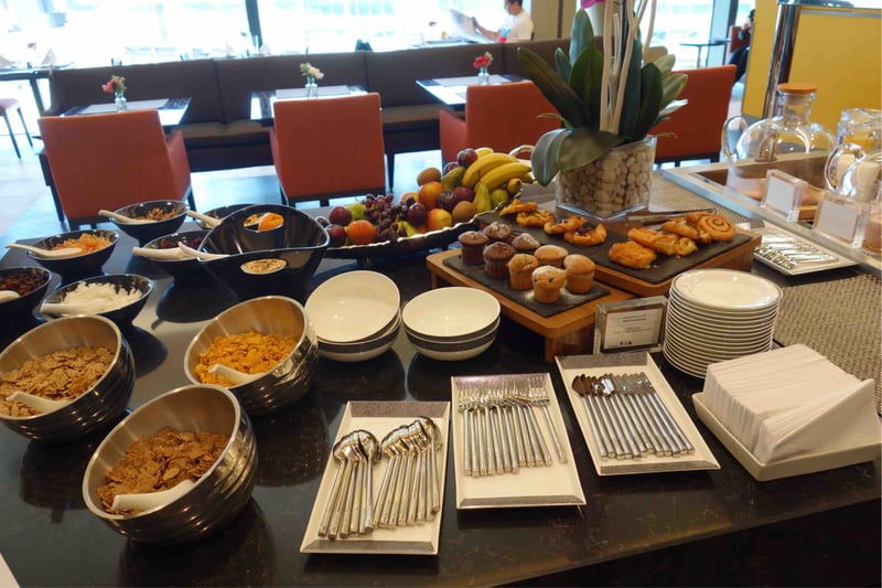 Singapore Airlines SilverKris Lounge, photo 11