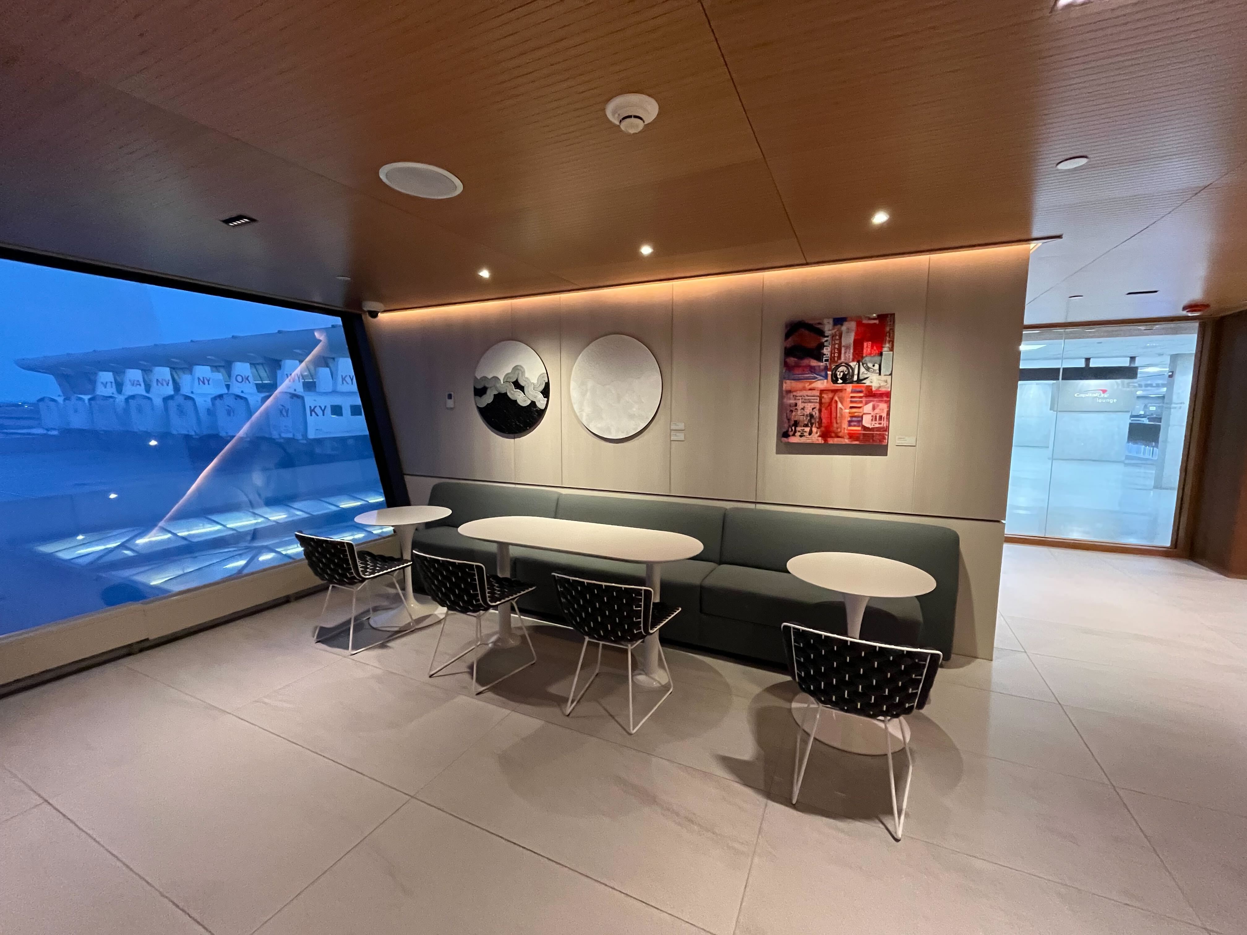 Capital One Lounge, foto 12
