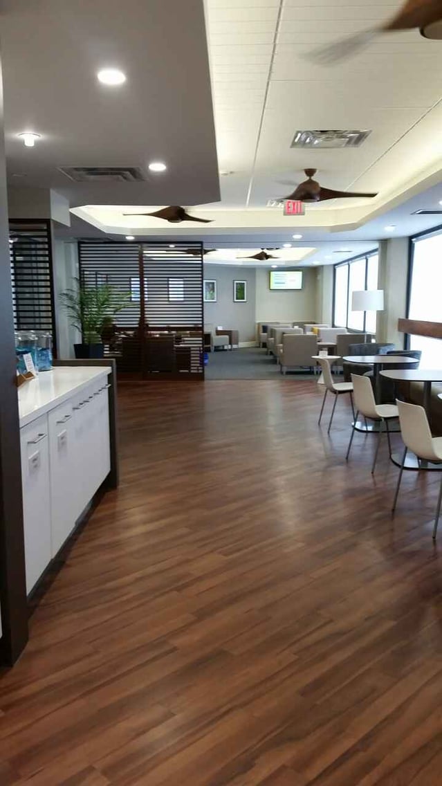 Hawaiian Airlines Premier Club Lounge (North), photo 5