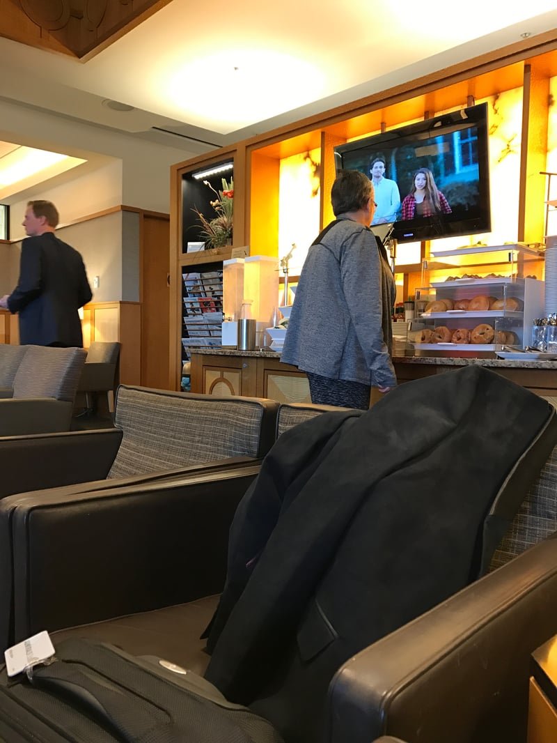 American Airlines Admirals Club, photo 7