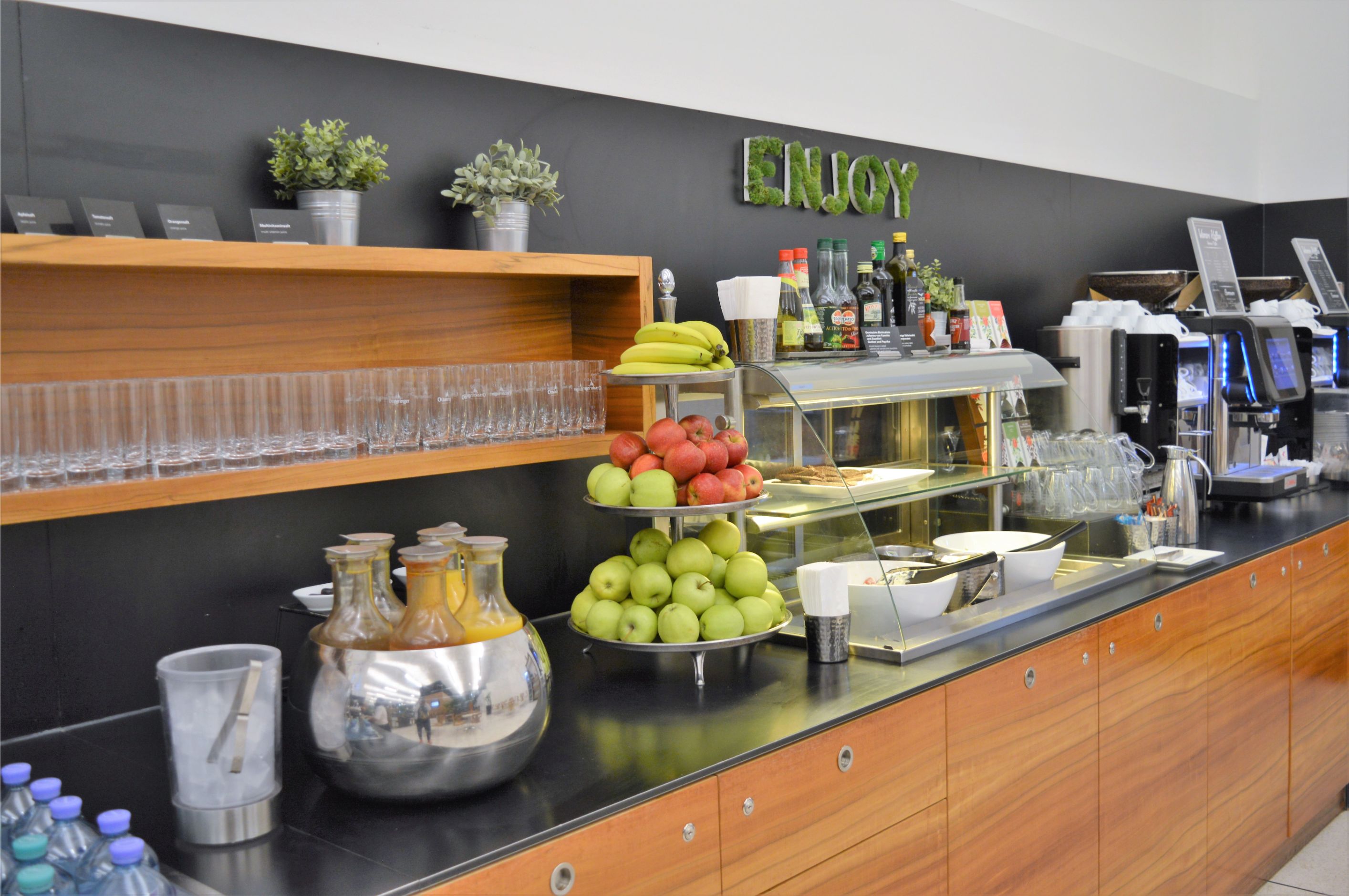 Air Lounge (Non-Schengen) (Temporarily Closed), foto 3