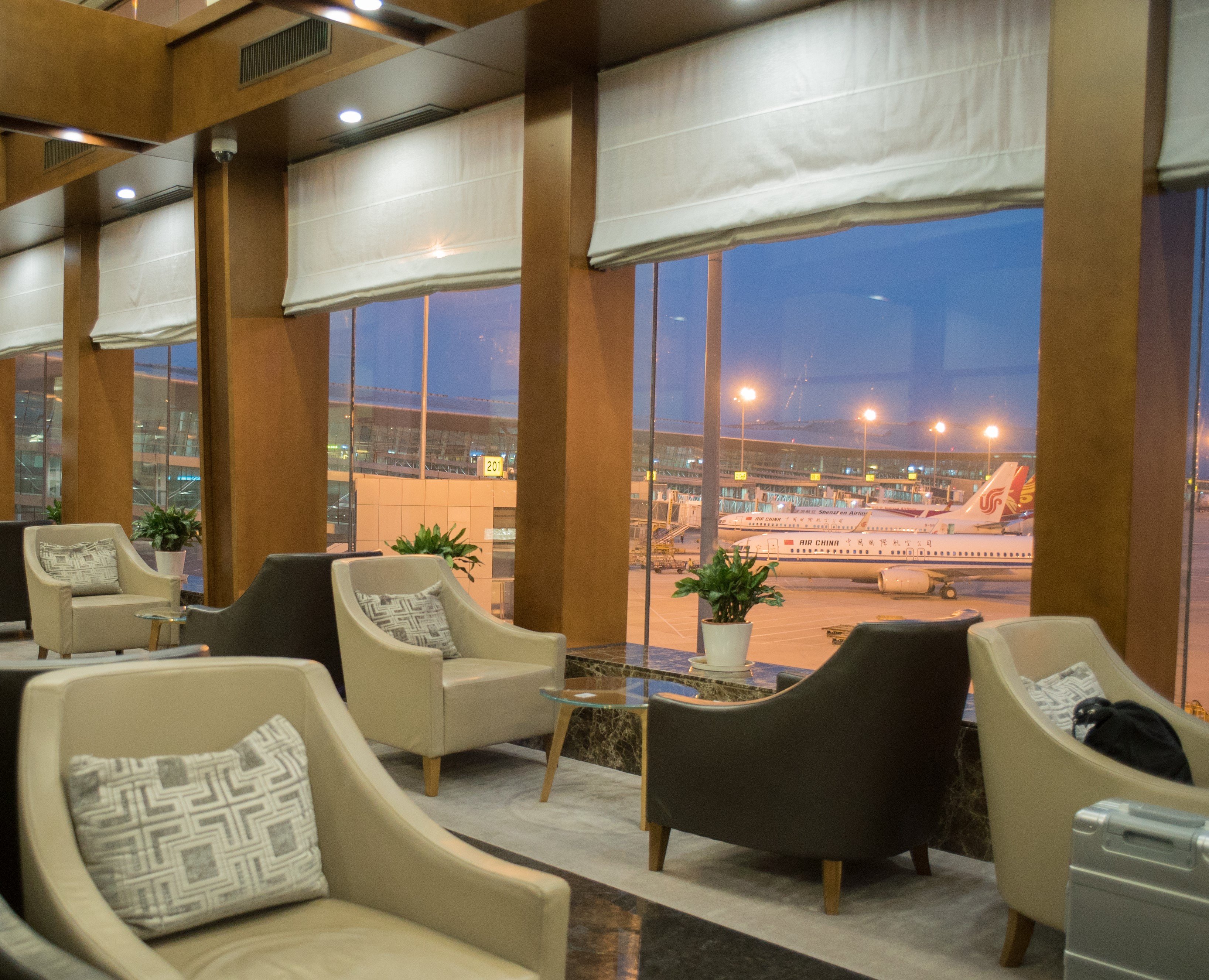 Air China Lounge (Gate 117), foto 10