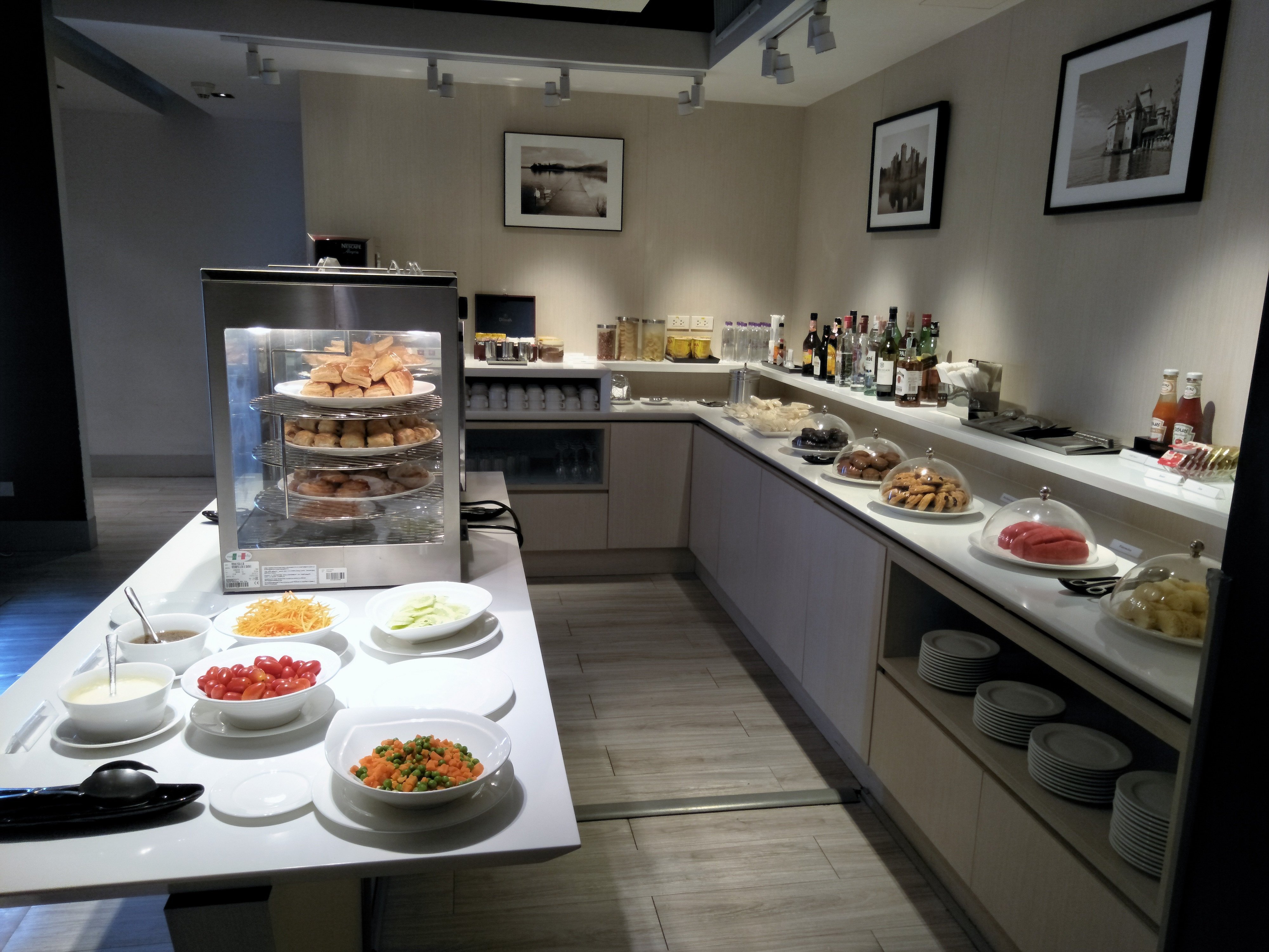 Miracle First Class Lounge, foto 4