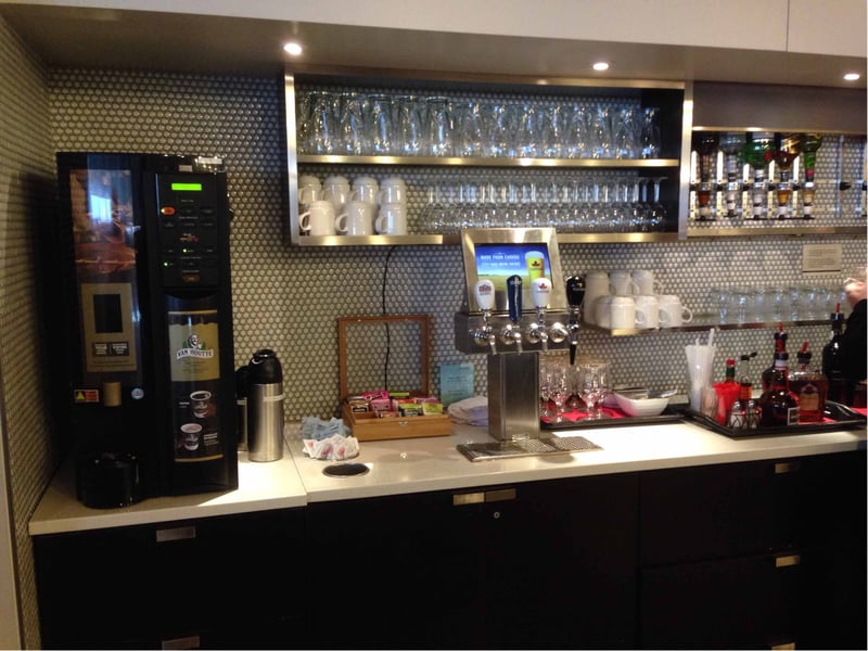 Air Canada Maple Leaf Lounge, foto 6
