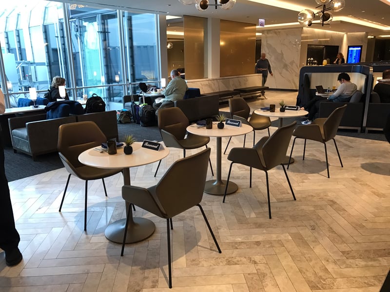 United Airlines Polaris Lounge (Temporarily Closed), foto 11