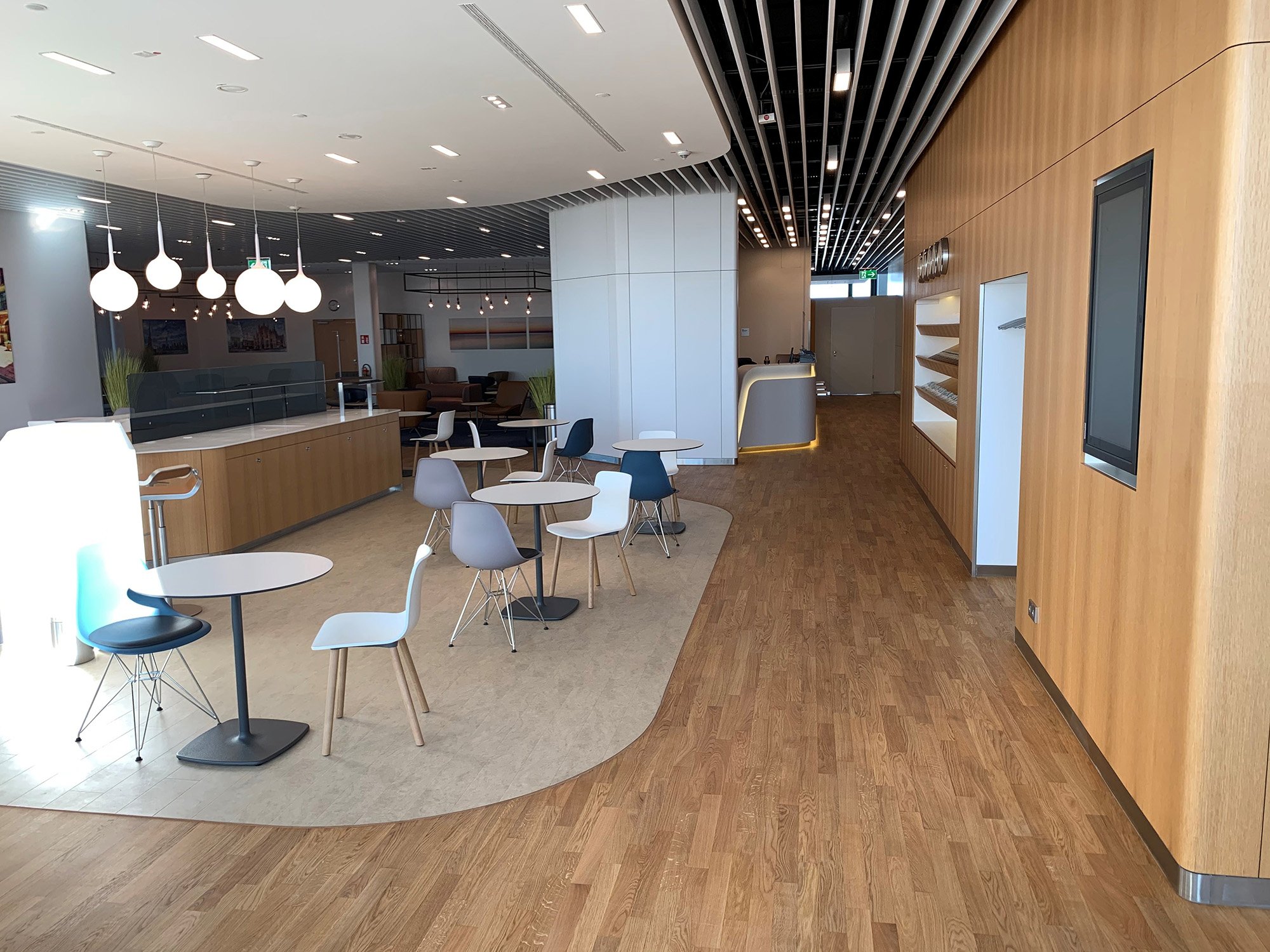 Lufthansa Business Lounge, foto 8