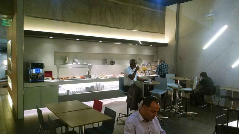 American Airlines Admirals Club, photo 9