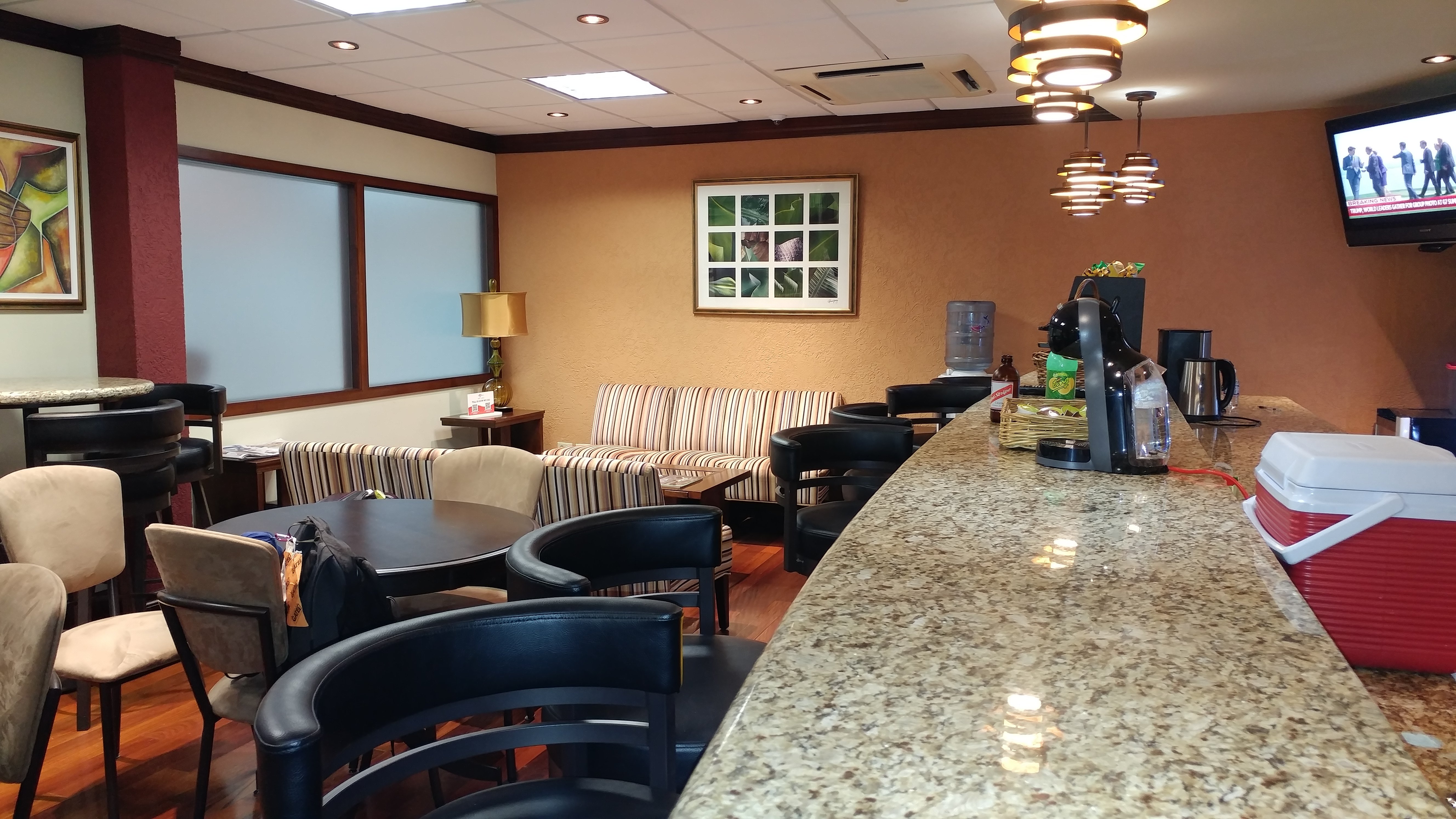 Club Kingston Arrivals Lounge, foto 8