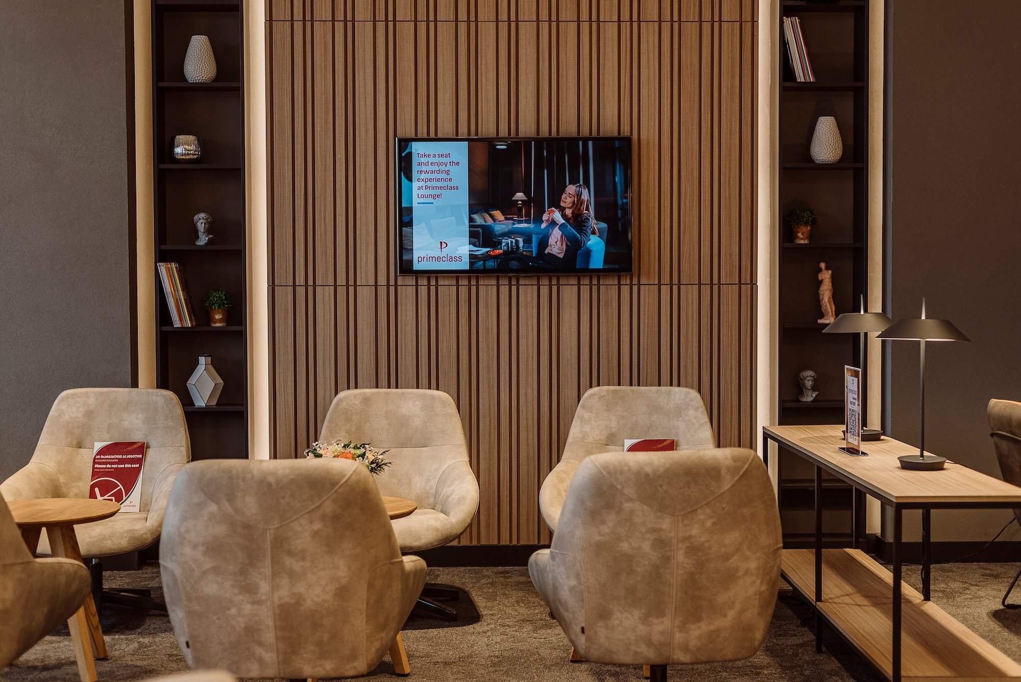 Primeclass Lounge, photo 11