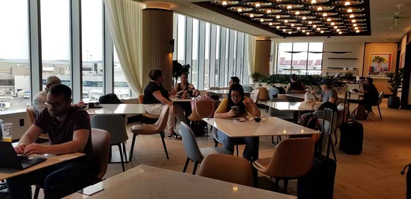 Chase Sapphire Lounge by The Club, foto 8