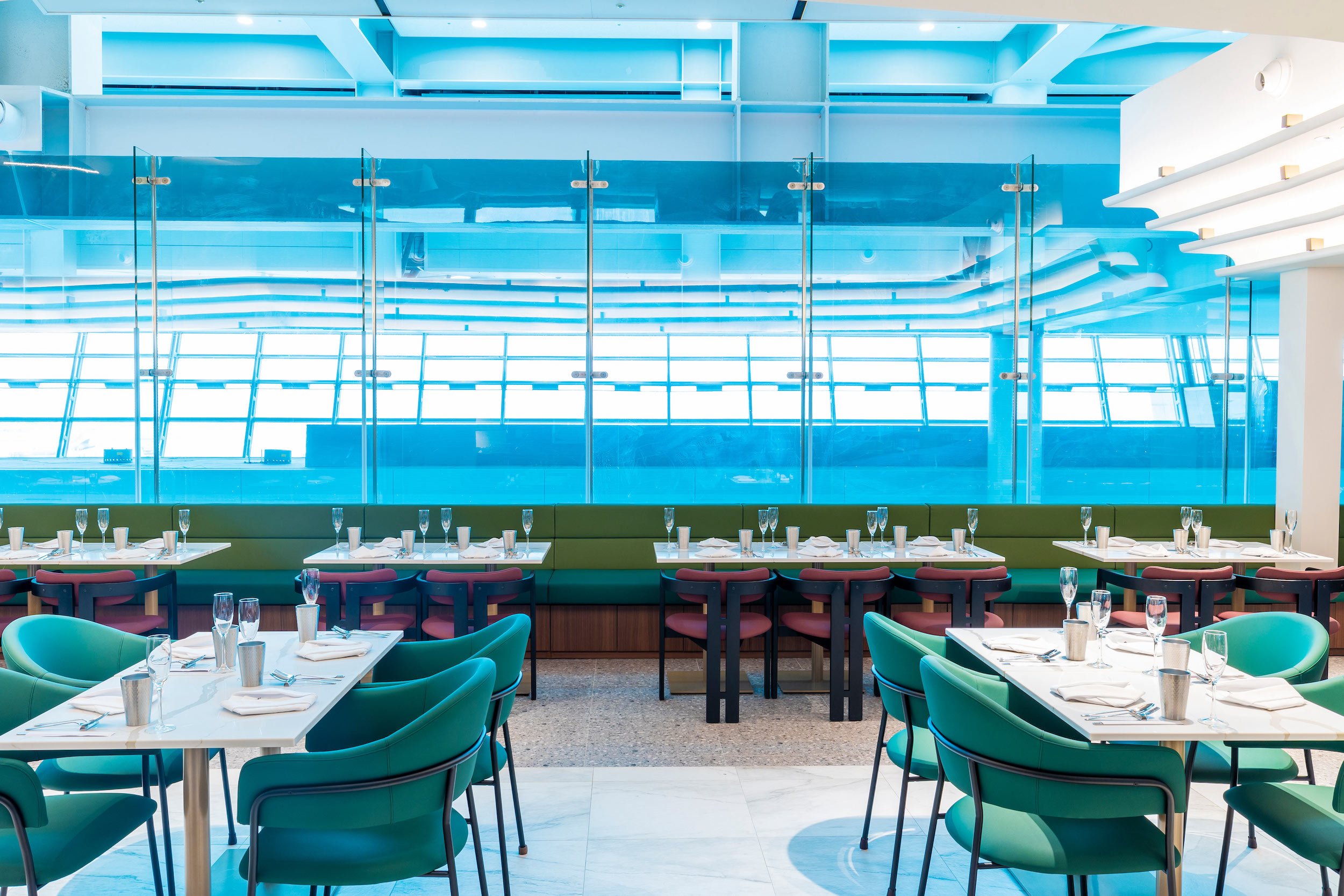 MATINA Lounge East (Gate 11), photo 2