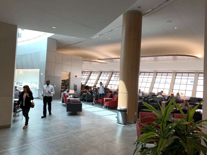 American Airlines Admirals Club, photo 2