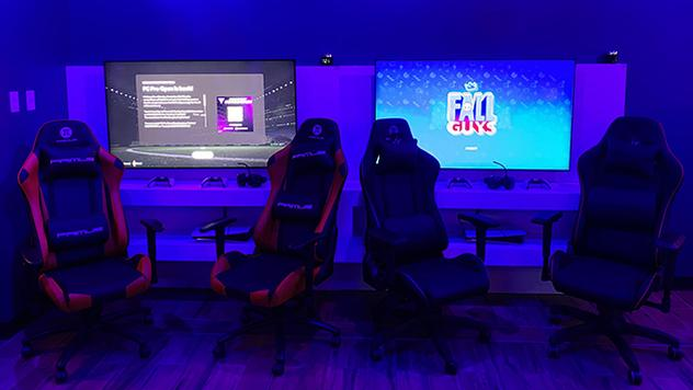 Skyward Gaming Lounge, foto 3